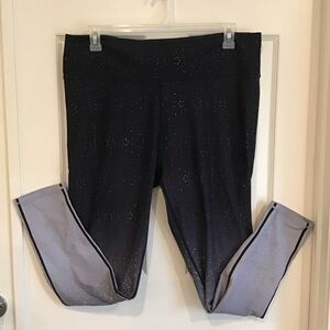 Fabletics Dark Gray/lavender leggings with lavender/off white dots & stars 2X
